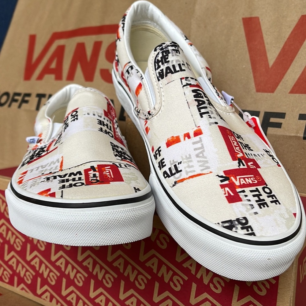 Vans Men’s Classic Slip On Packing Tape Blackdbl/Classic True White sneakers - Picture 8 of 16